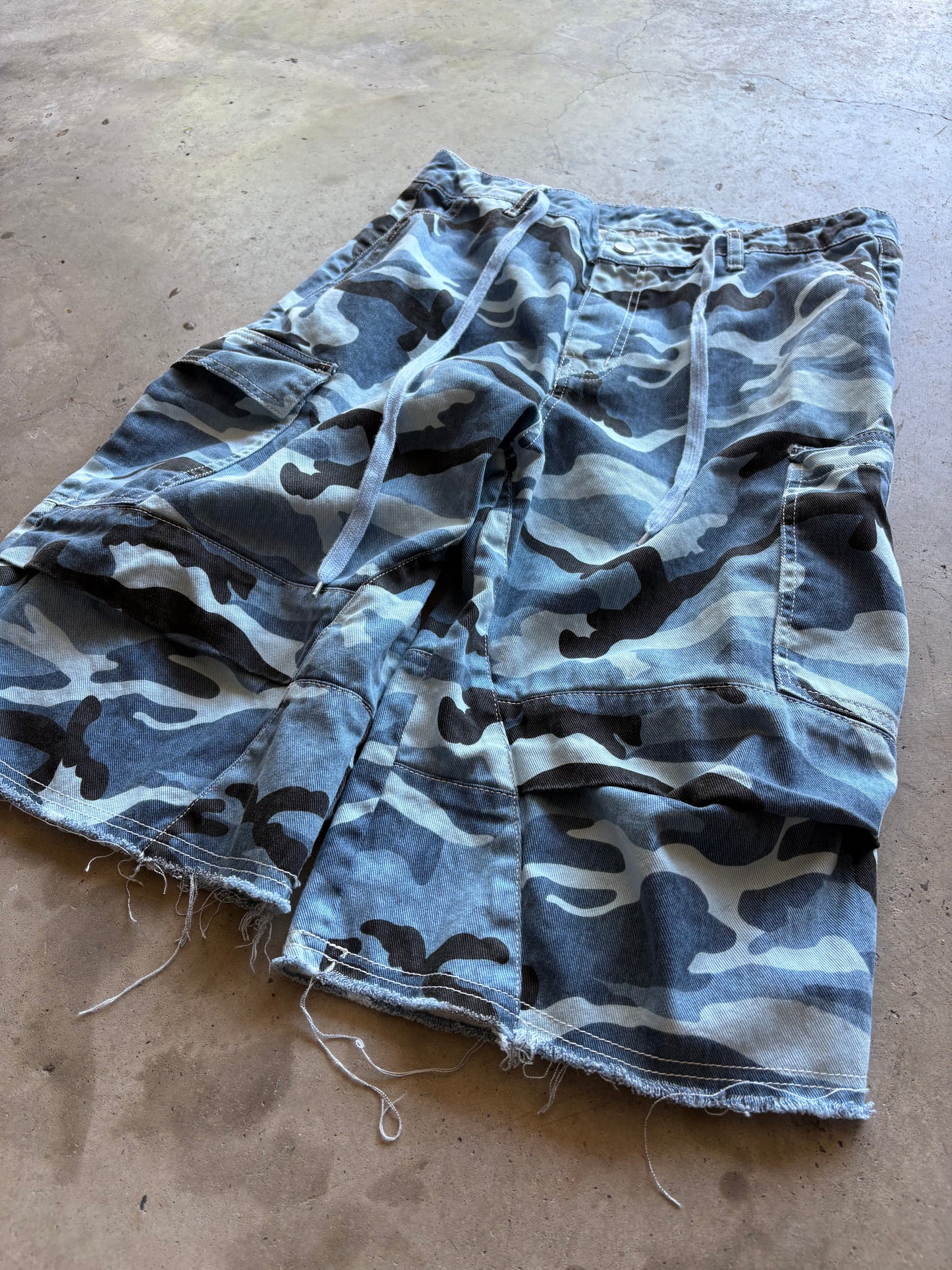 "camo" jorts